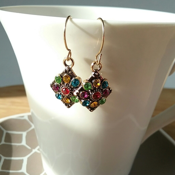 Jewelry - Gold Tone Multicolored Crystal Dangle Earrings